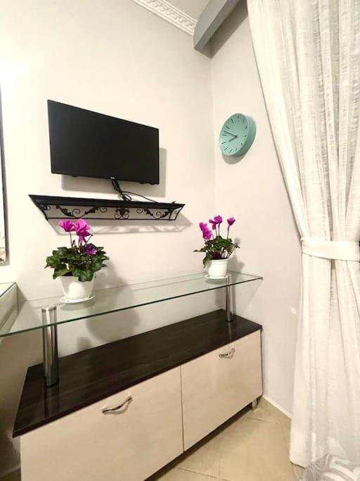 Nice Central Apartment In Tirana City Екстериор снимка